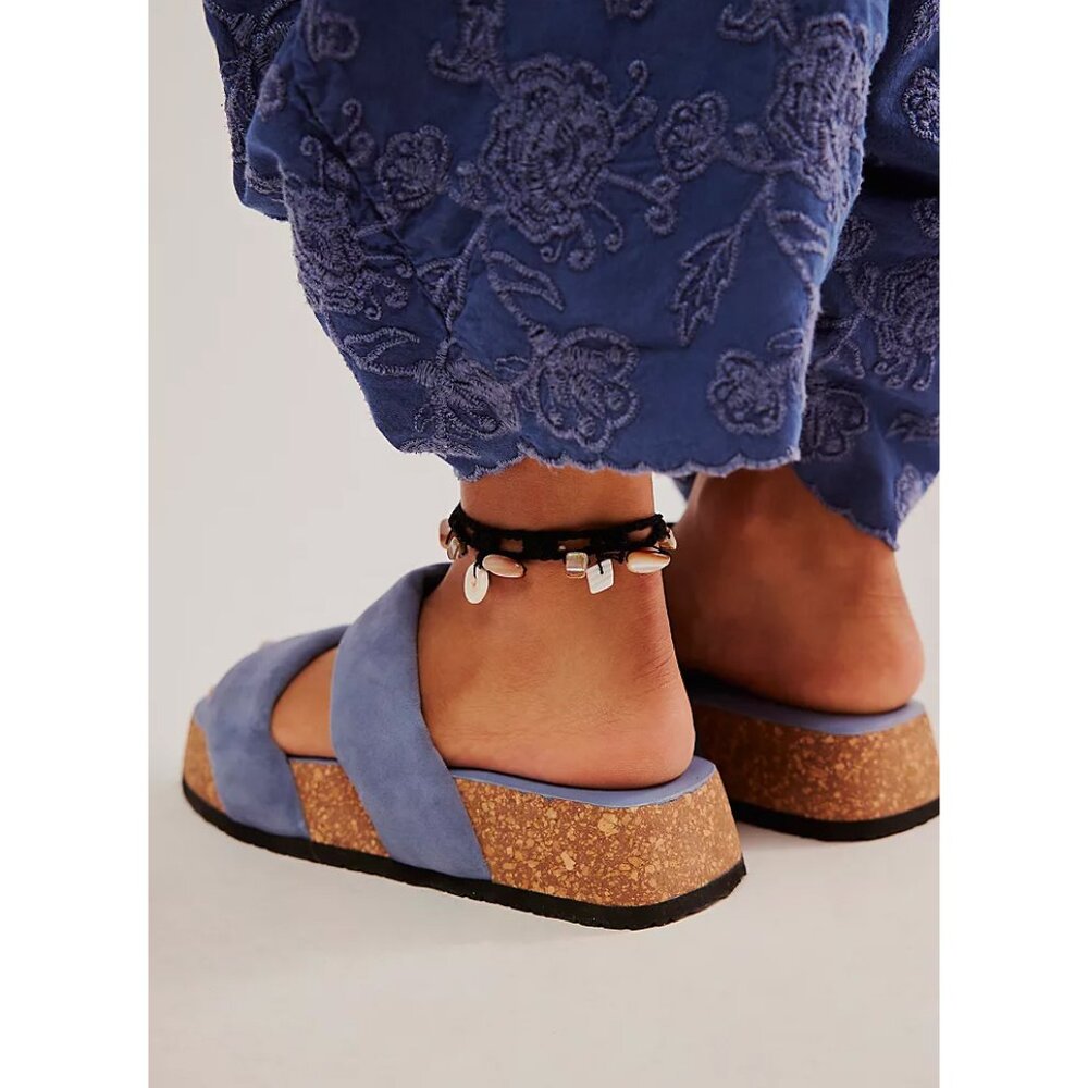 🎉LAST CHANCE🎉 FREE PEOPLE Fairmount Flared Sandals / Seascape - Picture 3 of 11